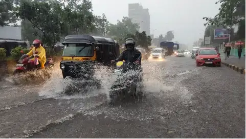 the-next-48-hours-for-gujarat-is-extremely-heavy-the-area-may-receive-15-inches-of-rain