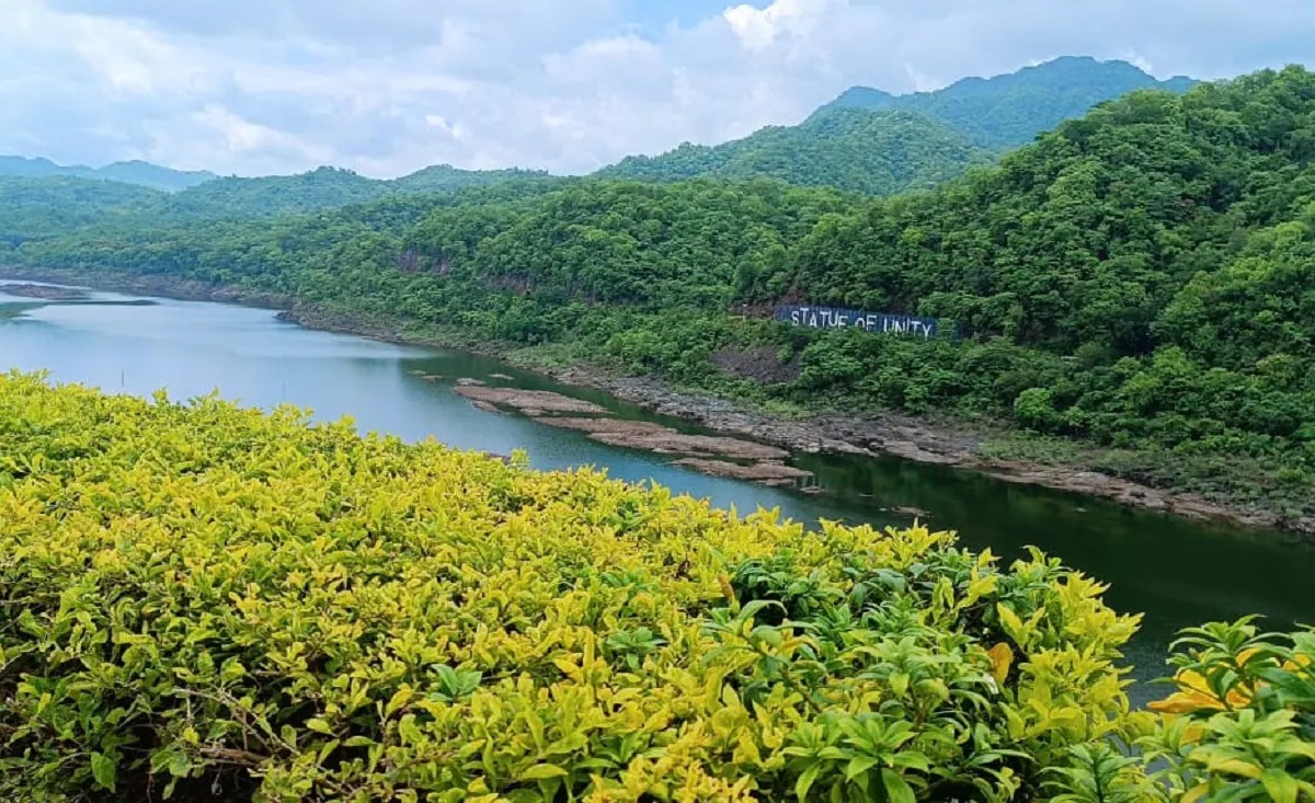 statue-of-unity-narmada-beauty-after-rain