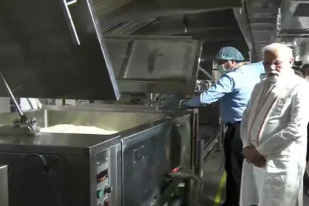 pm-modi-inaugurates-hightech-akshaypatra-kitchen-in-varansi