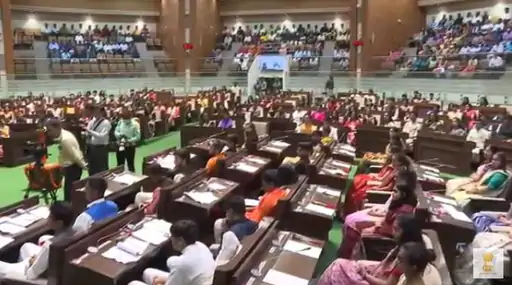 mock-assembly-students-managed-the-gujarat-legislative-assembly
