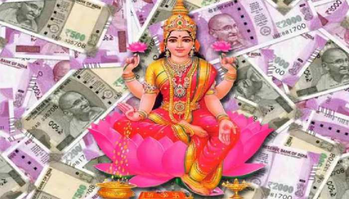 put-turmeric-in-your-locker-lord-lakshmi-will-be-pleased