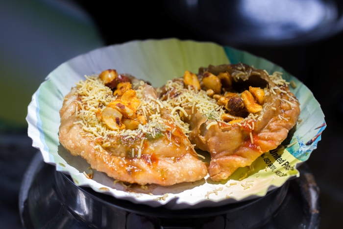 this-man-with-10th-education-sells-1200-ghughara-daily