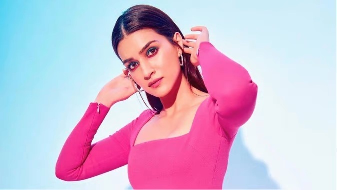 take-inspiration-from-bollywood-actresses-for-trendy-eyeliner