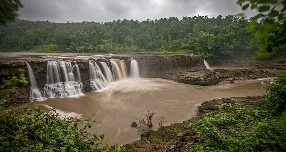 this-beautiful-place-near-surat-in-august