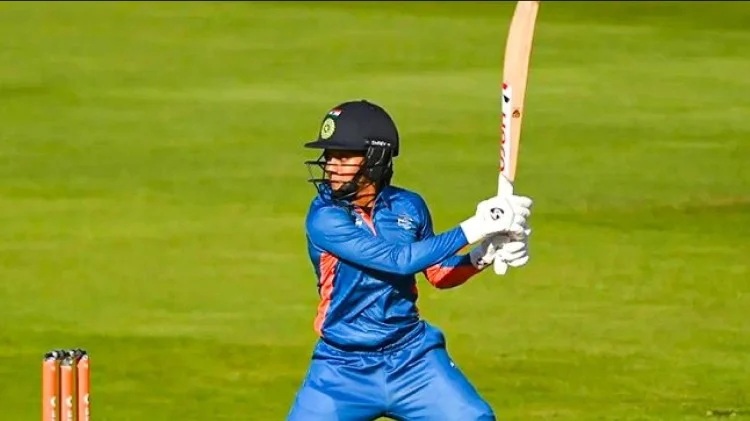 indian-womens-cricket-team-reached-the-semi-finals-after-defeating-barbados-by-100-runs