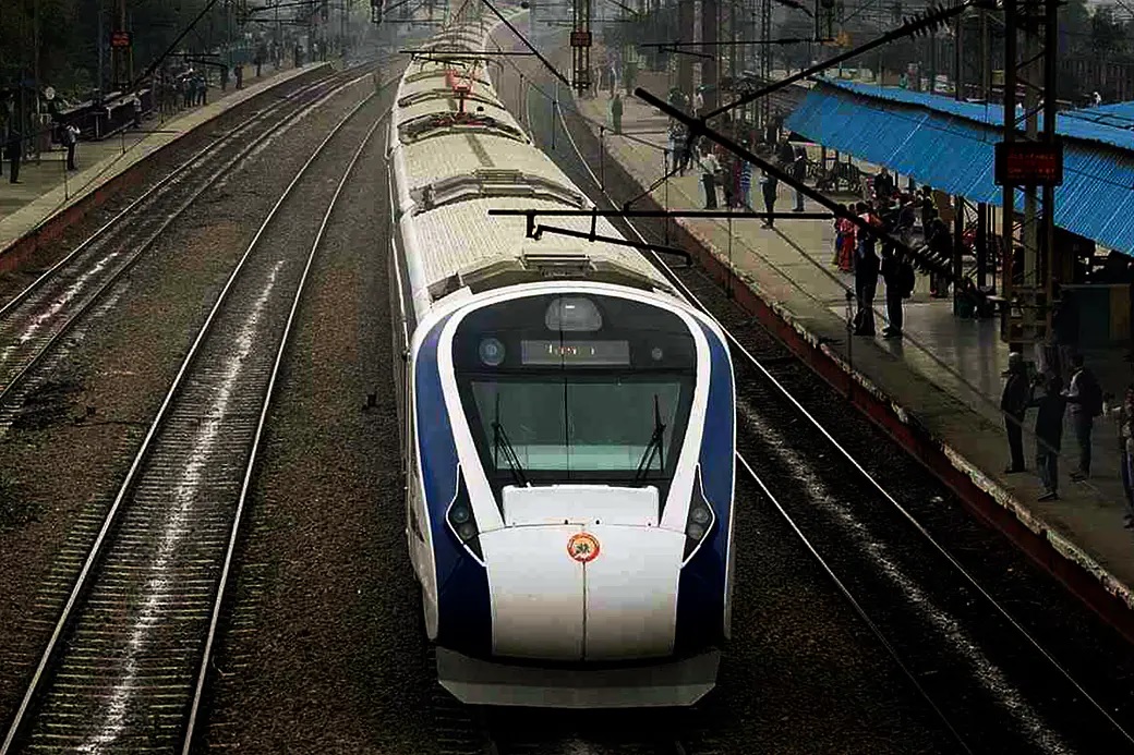 Vande Bharat Express train trial was taken! Now you will reach Mumbai in so many hours