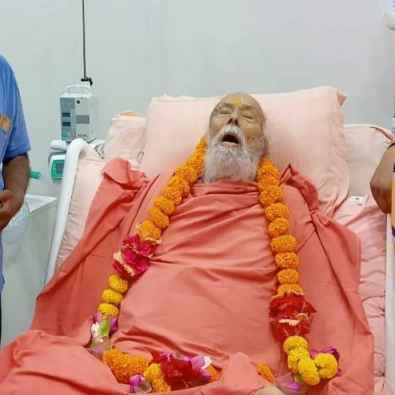 Shankaracharya Swami Swaroopananda Saraswati of Dwarka's Shardapith has passed away!