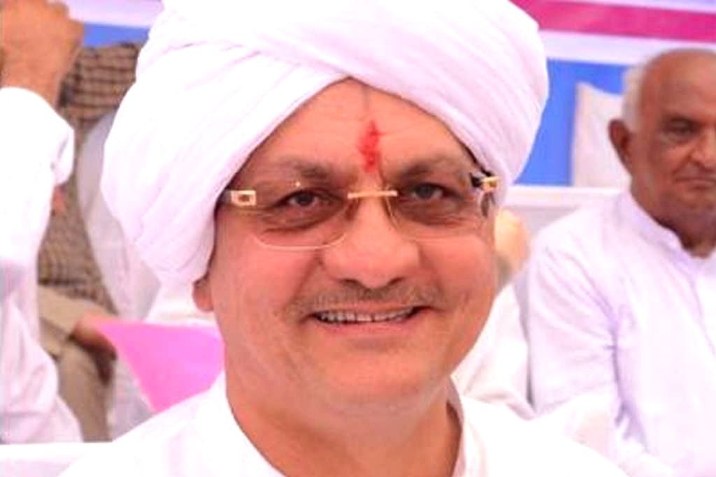 Earthquake in Gujarat politics! Vipul Chaudhary detained, know what is the whole case