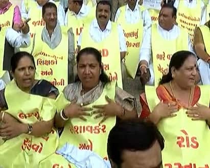 Uproar in the Legislative Assembly for the second consecutive day! On the Lumpy Virus issue, the opposition staged a walkout with loud slogans