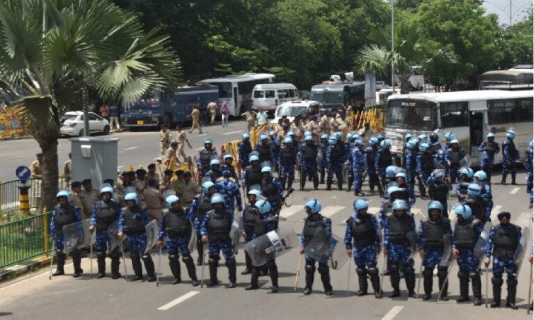 18 agitations against the government in Gandhinagar! A fort was made in the capital