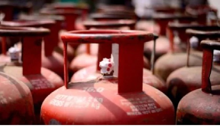 Rejoice! Big drop in LPG gas cylinder prices; Find out what the new price is