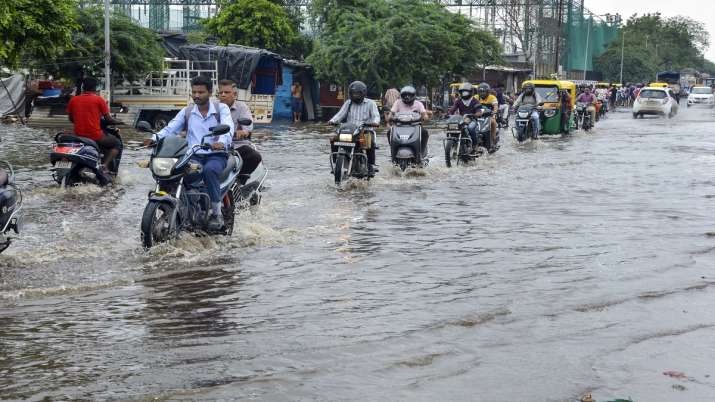 Meghraja's explosive entry in Ahmedabad following the forecast of the Meteorological Department! Flooding in many areas