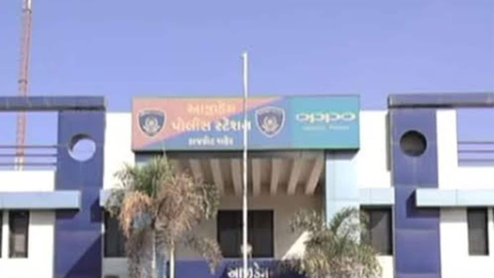 During the Prime Minister's visit to Gujarat, the police were on the run after the theft of blasting material including gelatin sticks in Rajkot.