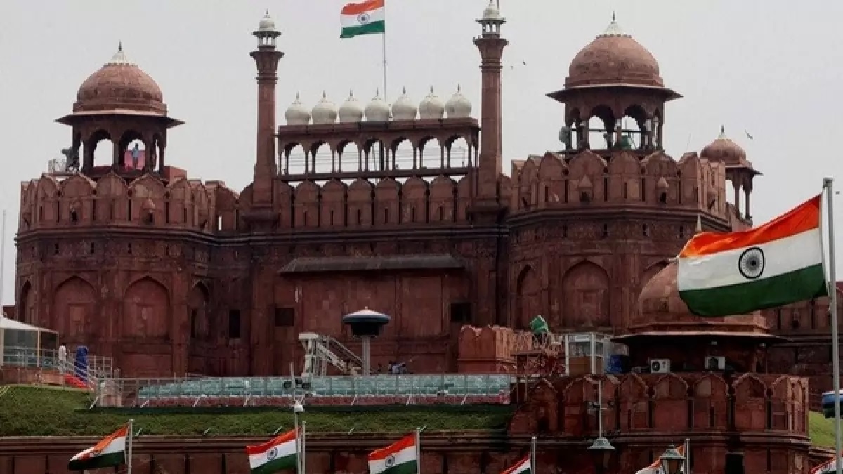 Death sentence of Lashkar terrorist Ashfaq, who attacked Red Fort, stayed
