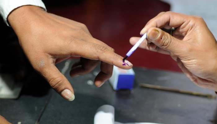 Collector's unique initiative for voting awareness in Junagadh district! Those who come to vote will get this service for free
