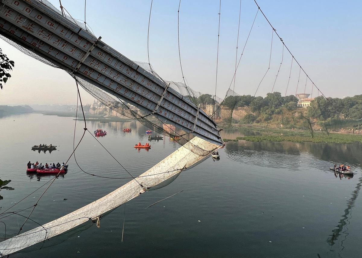 Court slams government on Morbi Bridge disaster, says: "Don't be smart, answer questions..."