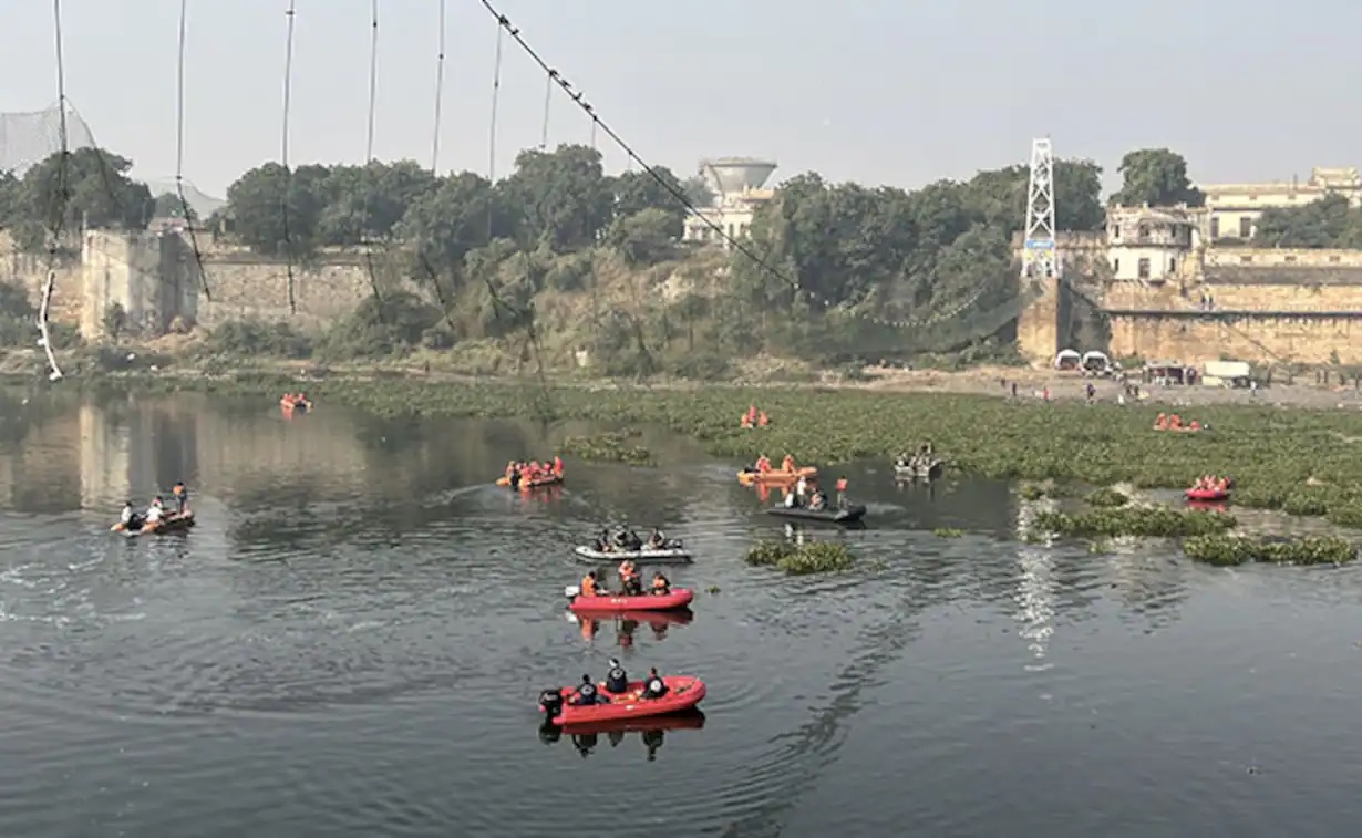 Regarding the Morbi Bridge disaster, the Gujarat High Court is angry with the Municipal Corporation! Said: “Why was the bridge allowed to open?”