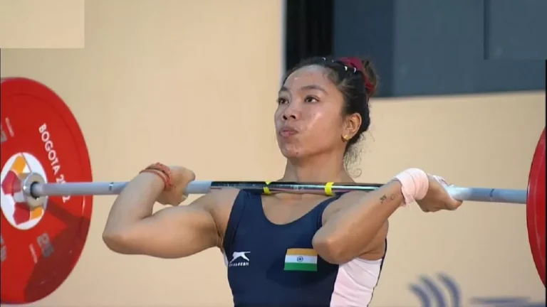 Mirabai Chanu wins silver medal, lifts 200kg despite wrist injury