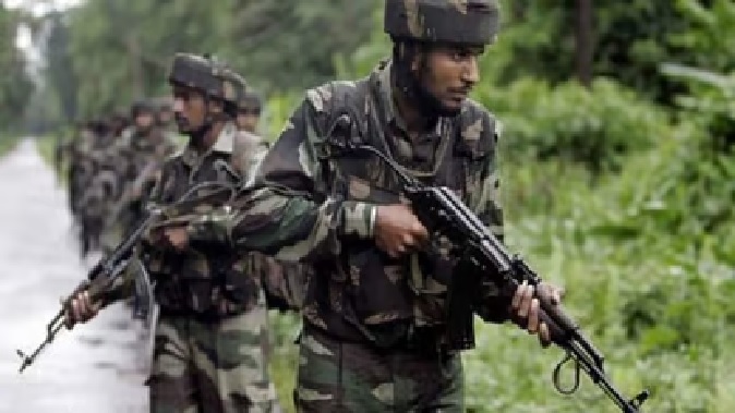 army-police-operation-against-ulfa-in-upper-assam-four-arrested-one-injured