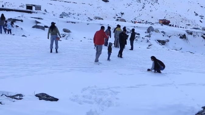 christmas-2022-family-trip-ideas-these-4-places-are-best-for-celebrating-christmas-you-can-go-with-family