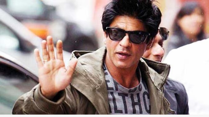 What were your favorite actors doing before becoming actors? These celebs were once watchmen-waiters