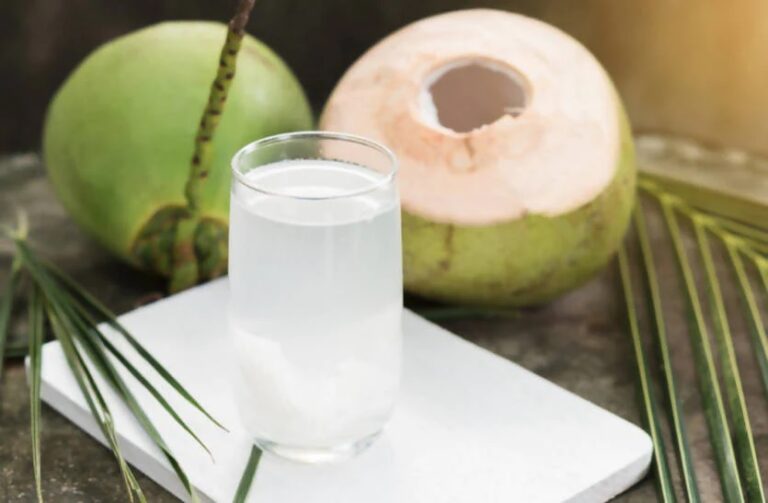 consuming-coconut-water-is-beneficial-in-these-4-problems-the-body-will-get-many-other-benefits