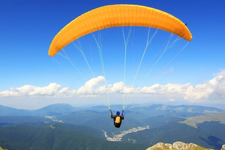 paragliding-accident-in-gujarat-korean-national-dies-after-falling-50-feet