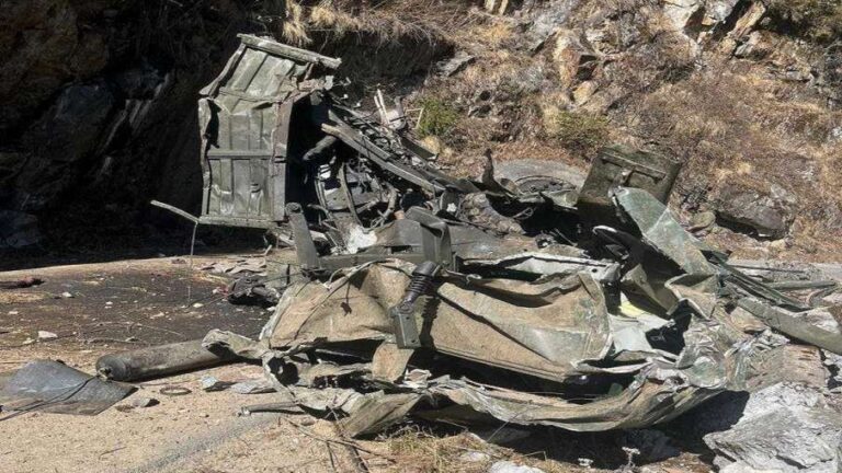 major-accident-in-north-sikkim-army-truck-falls-into-ditch-16-jawans-including-3-jcos-martyred