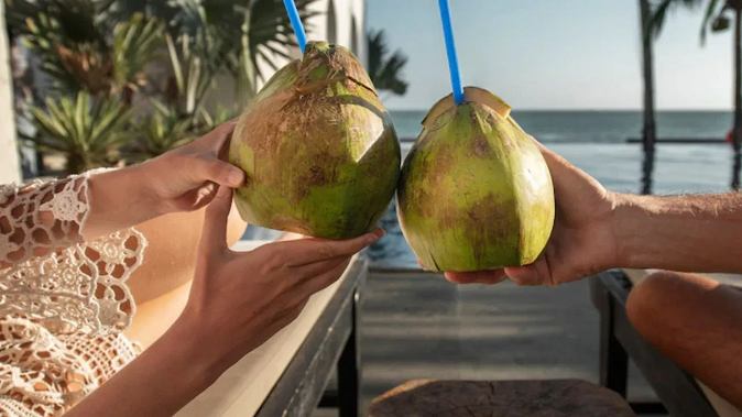 If you drink coconut water with a plastic straw, do not do this mistake, it is very harmful for health