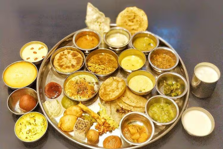 Shree Thacker Bhojnalaya is a symbol of taste and refinement from a century ago: Know where this place is