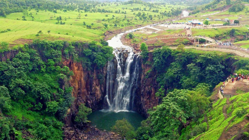 must-visit-patalpani-to-enjoy-vacation-indore-MP