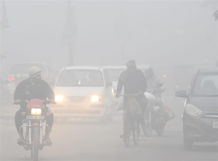 aqi-level-crosses-400-due-to-not-only-smog-but-pollution-in-the-atmosphere