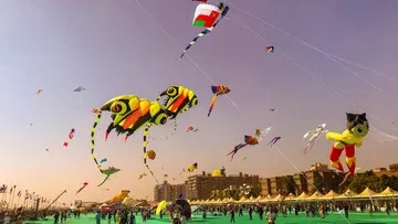 A biker died during treatment after his throat was cut by a kite string in Surat