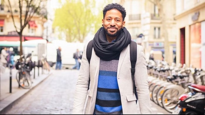 In winter guys can carry the muffler in these four ways, look total