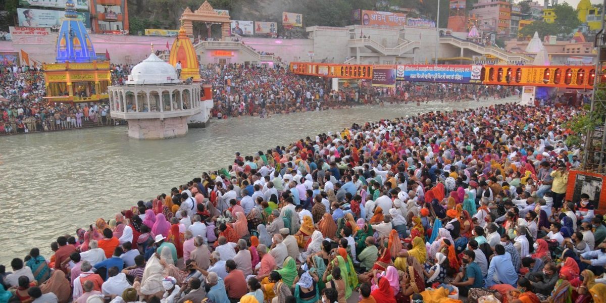 UP government is going to take a big step for Mahakumbh 2025, devotees will get this special facility