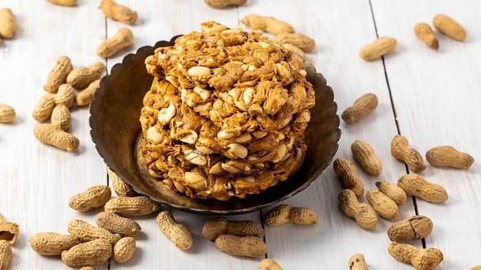 Make Lohri and Makar Sankranti a special dish of round and peanuts, learn the easy way