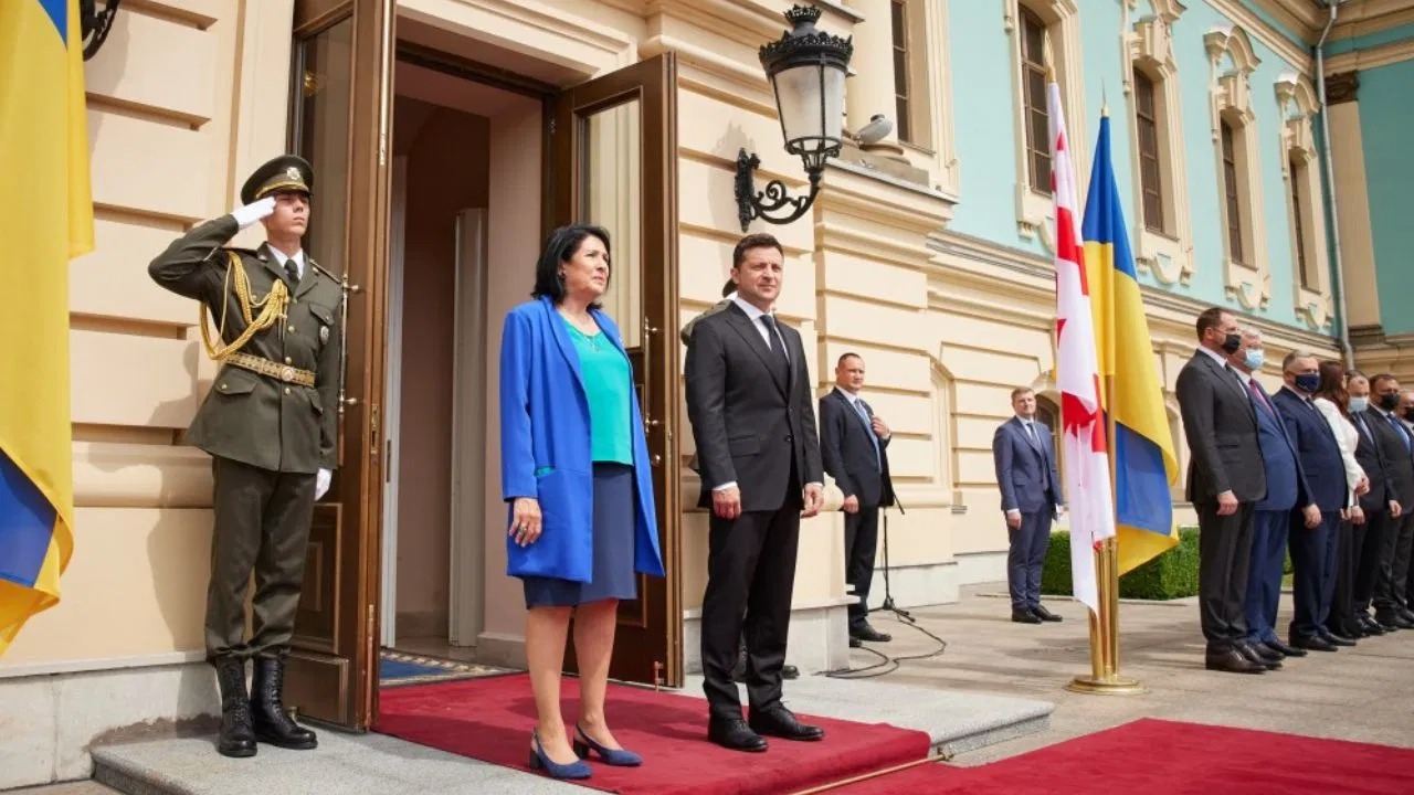 The shooting of the song Natu-Natu took place at the house of the President of Ukraine, once famous for traveling