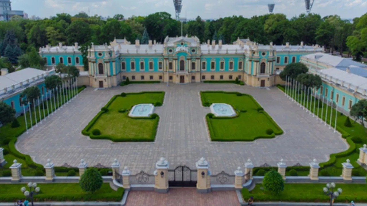 The shooting of the song Natu-Natu took place at the house of the President of Ukraine, once famous for traveling