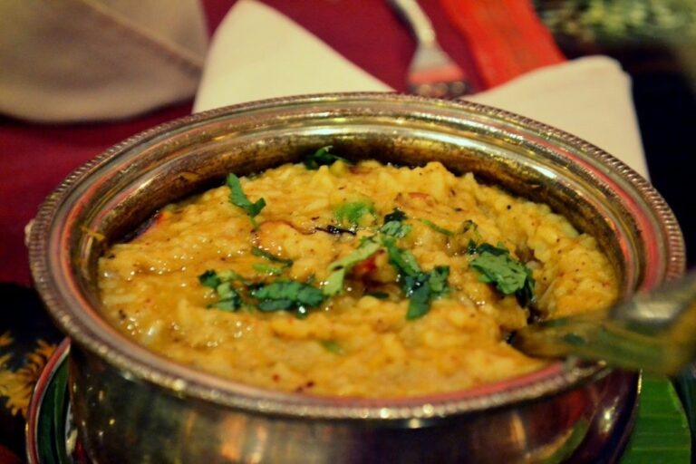 History Of Khichdi: It is more than 2000 years old. Know the history of Khichdi and its benefits.