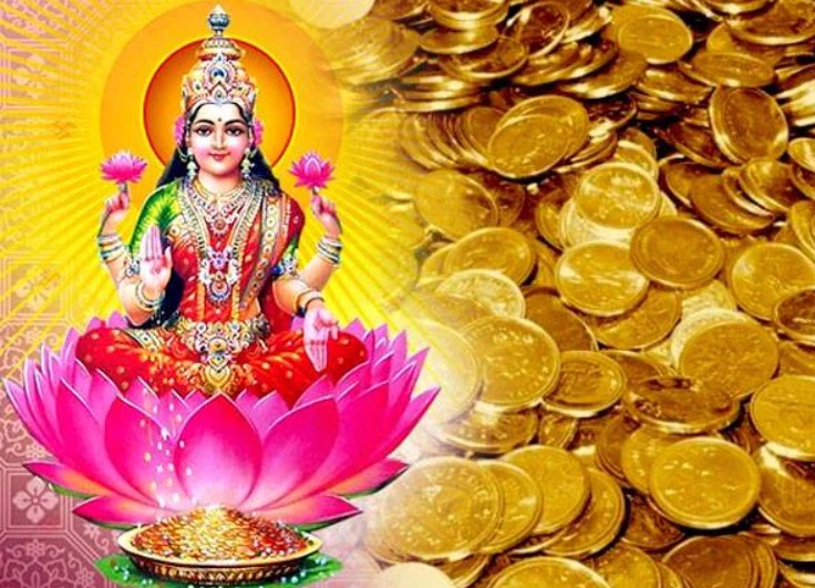 Such use of money makes you rich quick, Maa Lakshmi will always reside in your house!