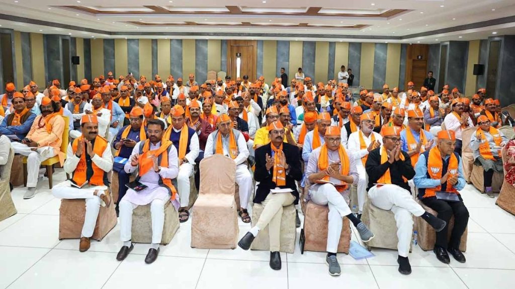 BJP Meeting: Brainstorming of 600 workers including CR Patil, the plan for the upcoming Lok Sabha elections will be formulated in a two-day executive meeting.