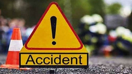 Navsari Accident: Four dead, two seriously injured in heavy collision between Innova car and container truck