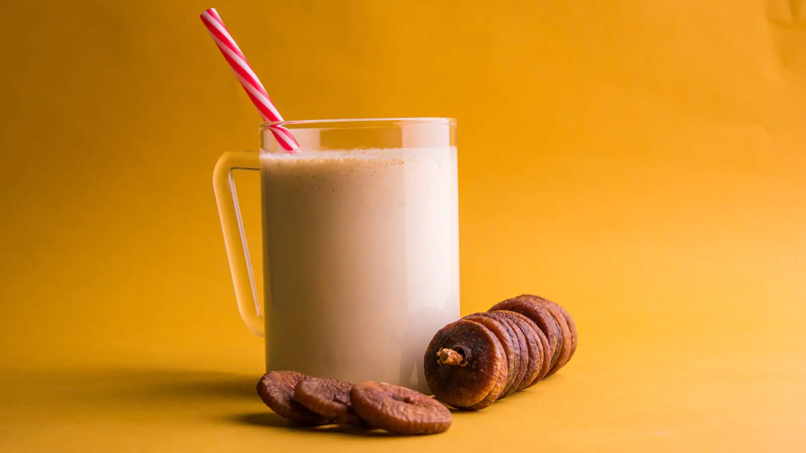 Anjeer Milk Benefits: Mix figs in milk and eat them at this time, these five great benefits will happen.