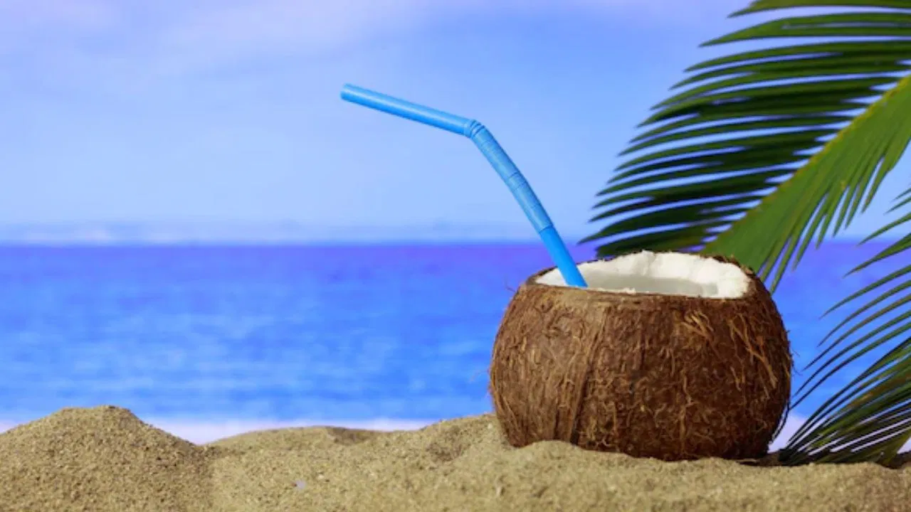 If you drink coconut water with a plastic straw, do not do this mistake, it is very harmful for health