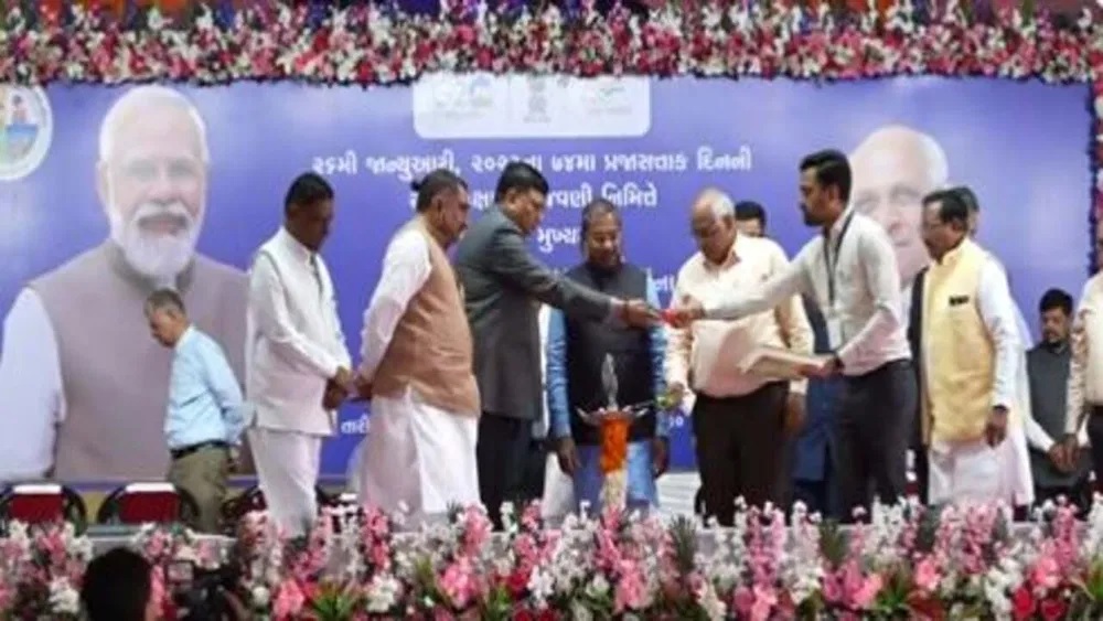 e-launching-of-road-works-by-bhupendra-patel-cm-visits-botad-for-2-days-to-celebrate-republic-day
