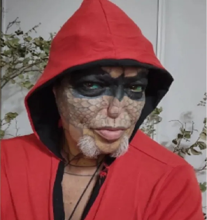 omg-after-spending-39-lakhs-the-woman-became-a-dragon-lady-now-people-are-scared-just-by-looking-at-the-look