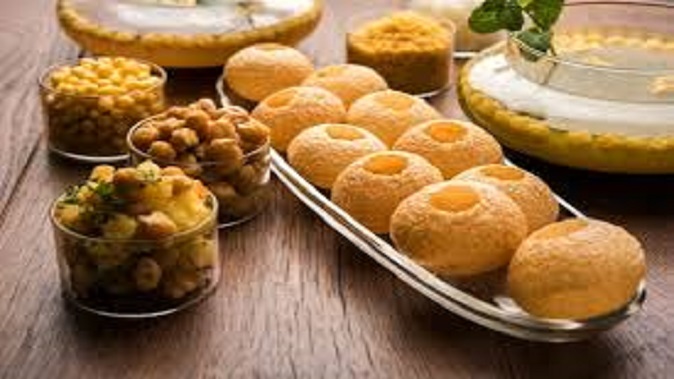 Write the history of Panipuri is old, know the interesting facts about it and what name is this street food famous in different cities?
