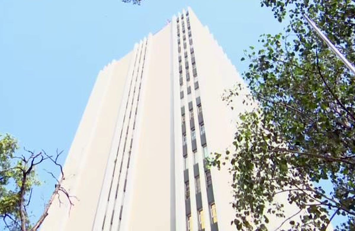 third-day-of-survey-on-bbc-offices-in-mumbai-and-delhi-today-10-bbc-employees-under-house-arrest-for-3-days