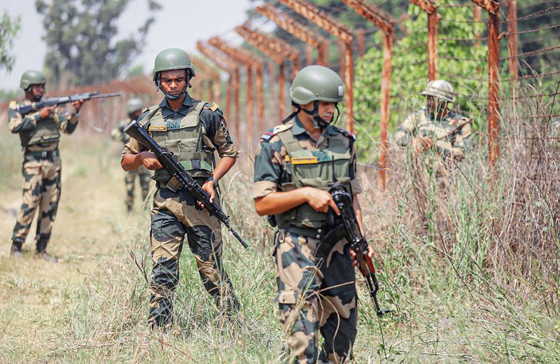 Security forces foil infiltration bid in Kashmir, 1 terrorist killed
