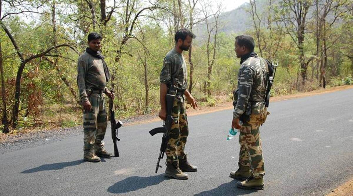 Police encounter with Naxalites in Sukma lasts for hours, 3 jawans martyred, 6 Naxalites also killed